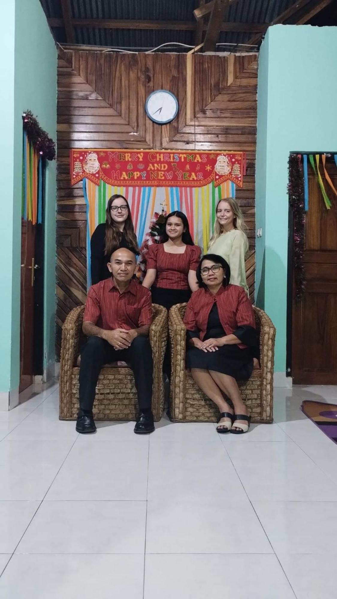 Petra Homestay Bangka Leda Ruteng Exterior foto